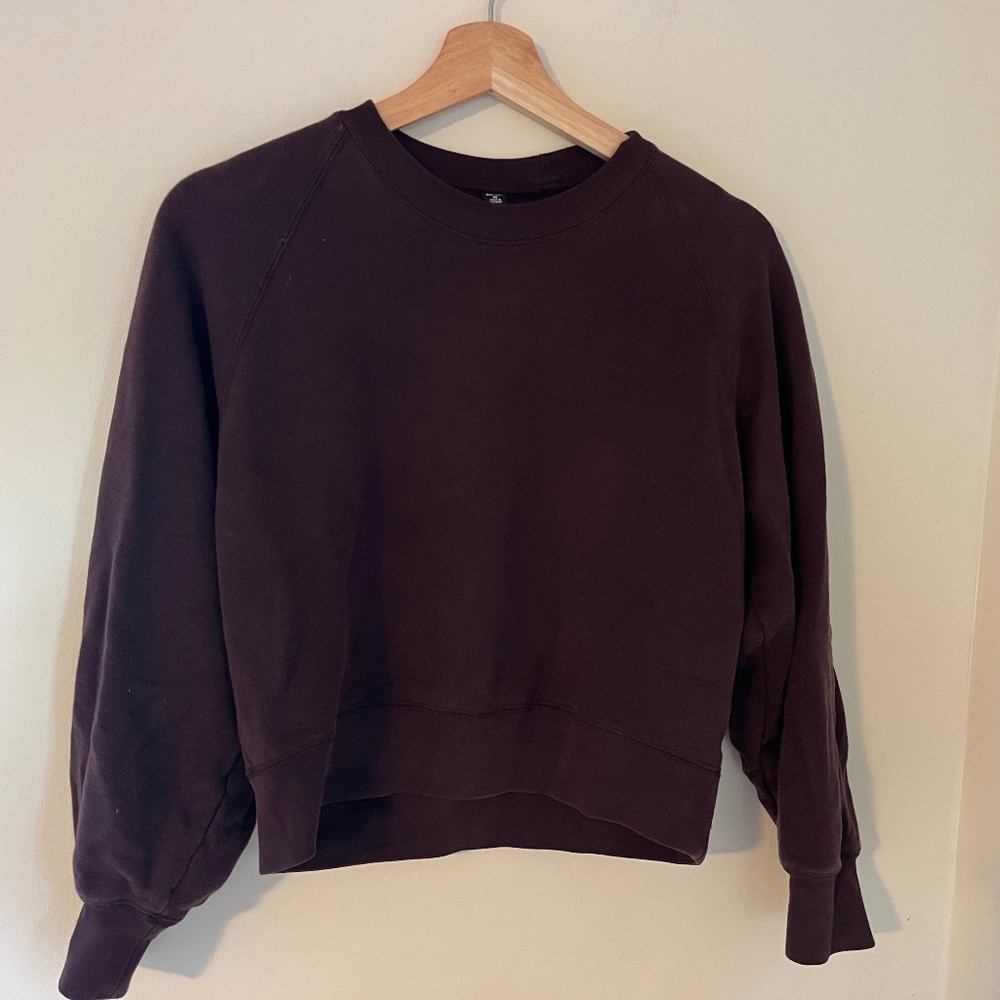 Purple uniqlo cropped sweatshirt, women's xs